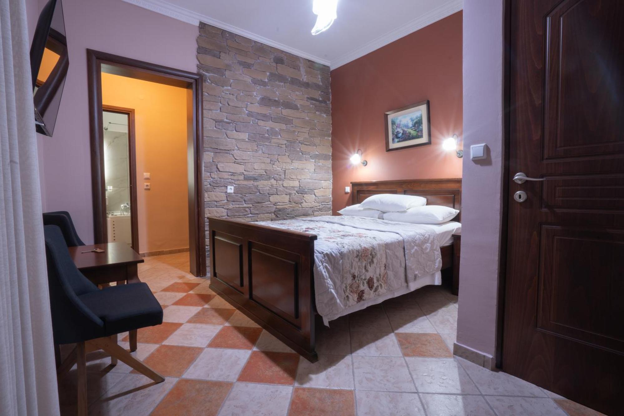 Kallinikos Guesthouse Loutraki  Exterior photo