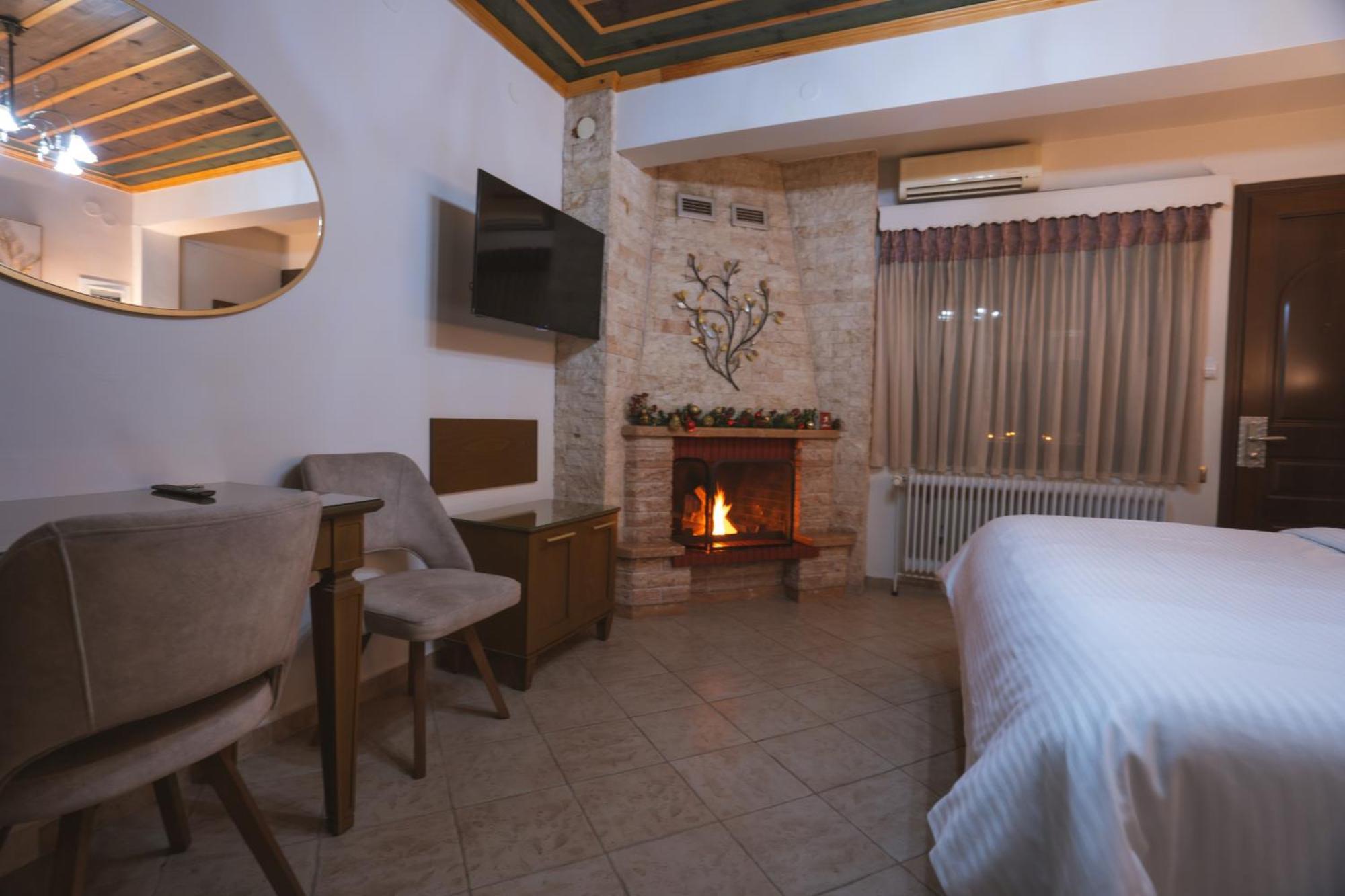 Kallinikos Guesthouse Loutraki  Exterior photo